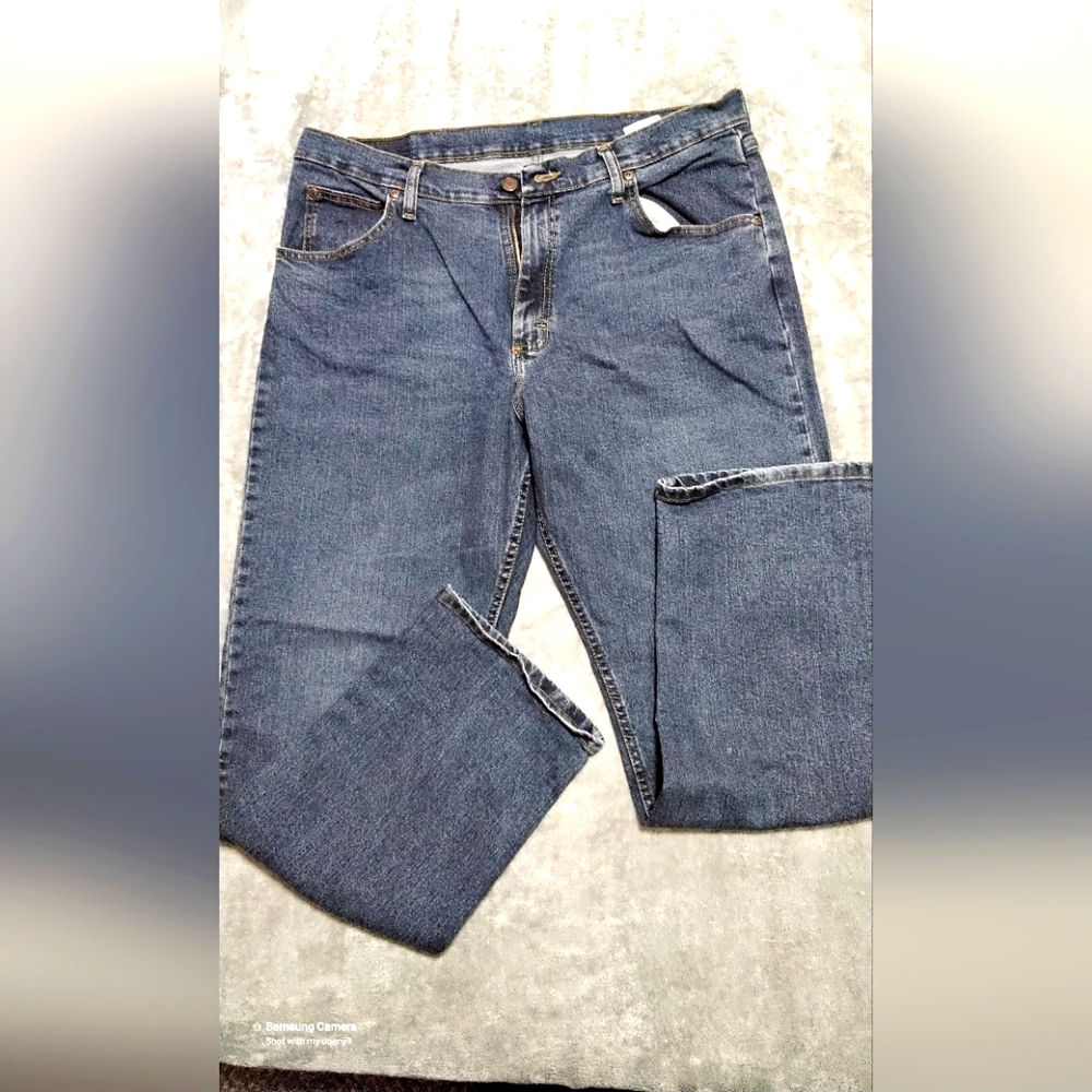 Mens wrangler blue jeans size 36